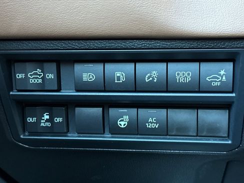 Certified 2026 Toyota Tundra 1794 Edition image 32