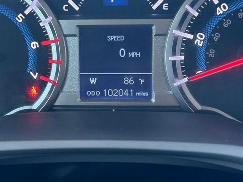 Used 2019 Toyota 4Runner Limited AWD/4WD image 39