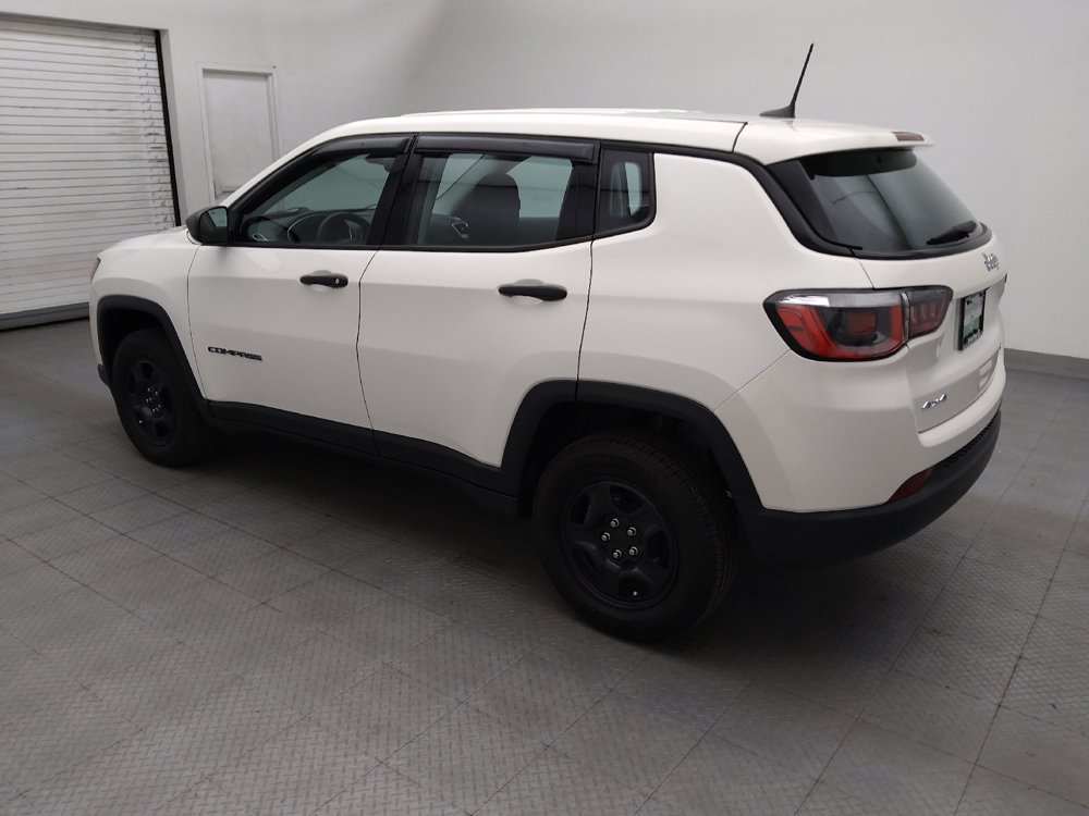 Used 2020 Jeep Compass Sport AWD/4WD image 3