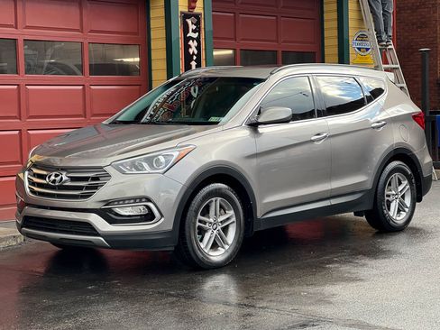 Used 2017 Hyundai Santa Fe Sport image 6