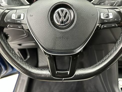 Used 2018 Volkswagen Tiguan SE AWD/4WD image 14