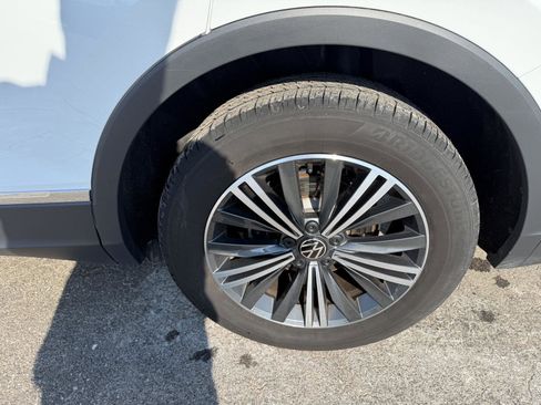 Used 2024 Volkswagen Tiguan Wolfsburg Edition image 47