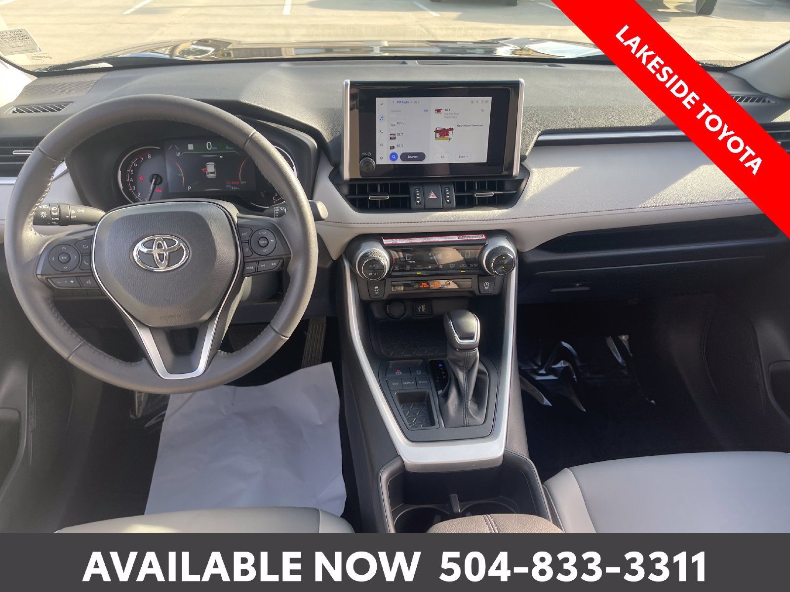 Used 2025 Toyota RAV4 XLE Premium FWD image 22