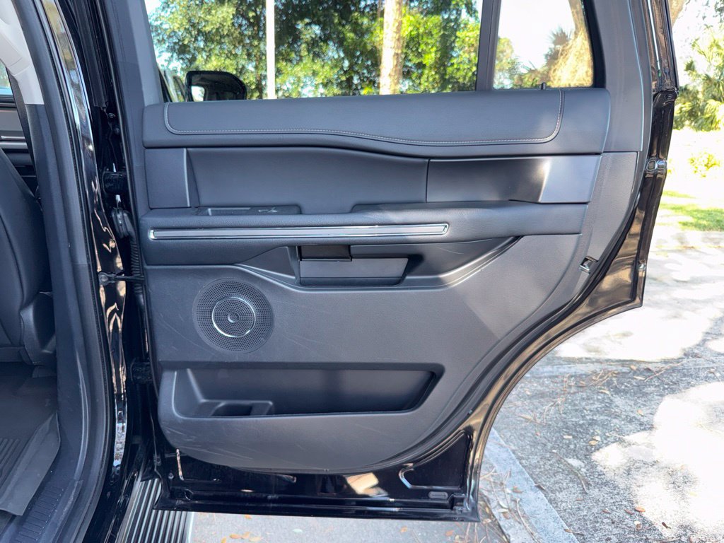 Used 2023 Ford Expedition XLT RWD image 63
