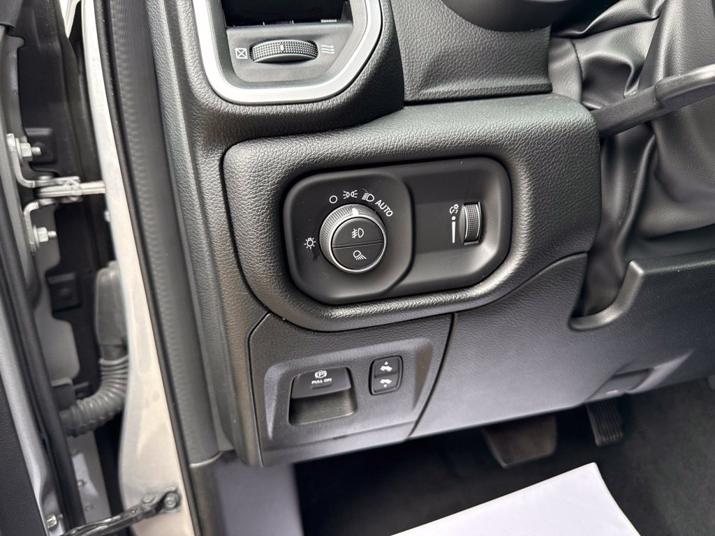 Used 2022 RAM 1500 Big Horn w/ Trailer Tow Group AWD/4WD image 28