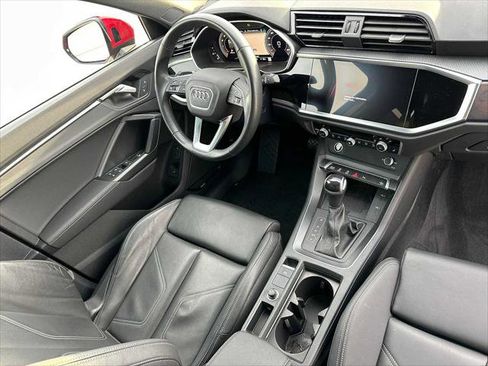 Used 2024 Audi Q3 2.0T Premium Plus image 11