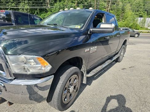 Used 2016 RAM 2500 Tradesman w/ Chrome Appearance Group AWD/4WD image 3