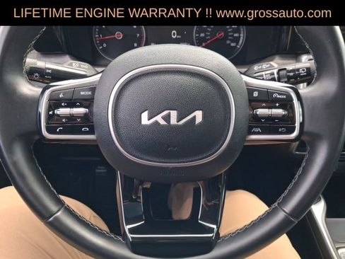 Used 2022 Kia Sorento S w/ Panoramic Sunroof Package AWD/4WD image 16