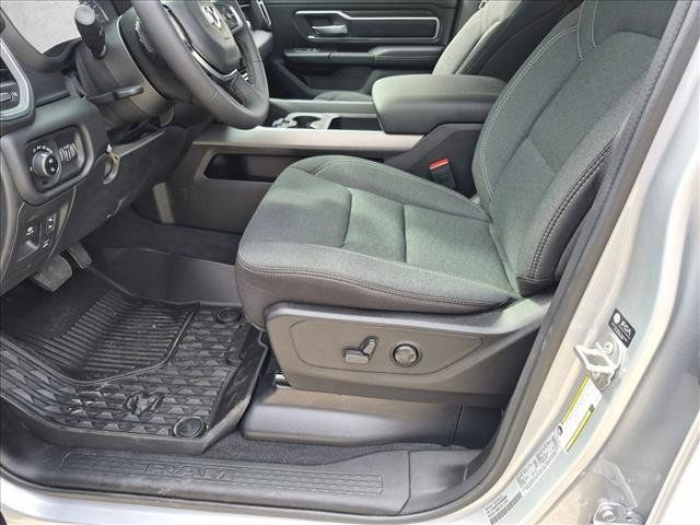 Used 2026 RAM 1500 Big Horn AWD/4WD image 9