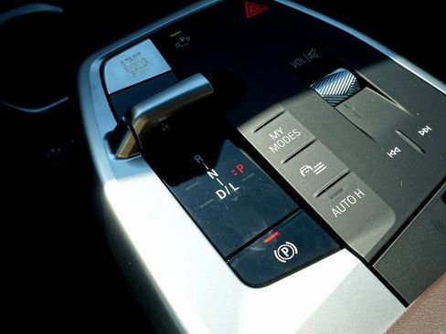 New 2025 BMW X1 xDrive28i w/ Technology Package image 18