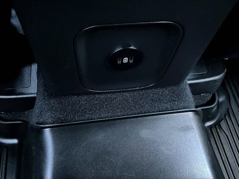 Used 2025 Ford Escape ST-Line Elite image 32