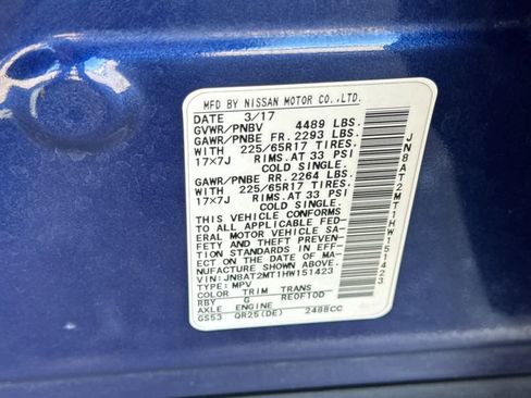 Used 2017 Nissan Rogue SV image 33