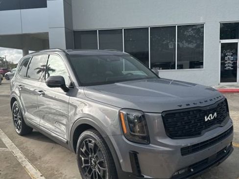 Certified 2022 Kia Telluride SX w/ SX Prestige Package image 2