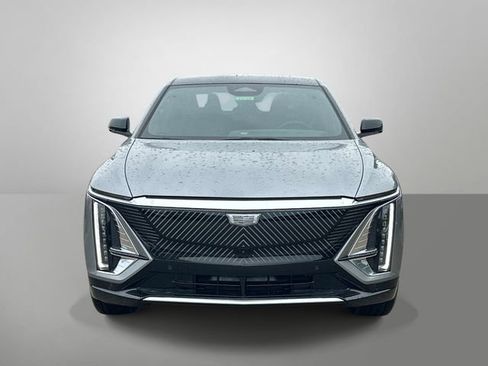 New 2026 Cadillac Lyriq Luxury w/ LPO, Floor Liner Package AWD/4WD image 12