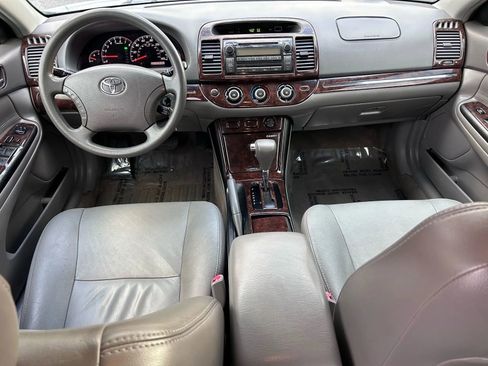 Used 2005 Toyota Camry LE image 13