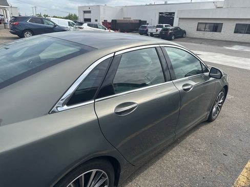 Used 2017 Lincoln MKZ Select AWD/4WD image 11
