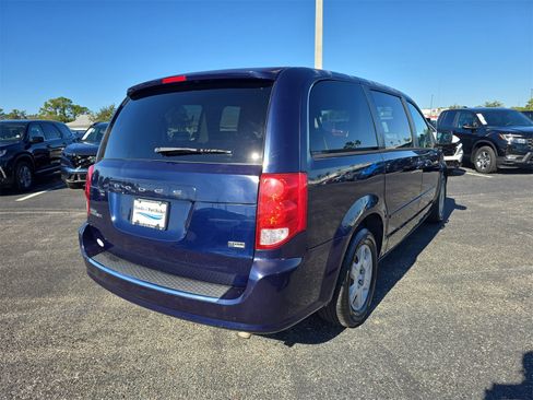 Used 2012 Dodge Grand Caravan SE image 4