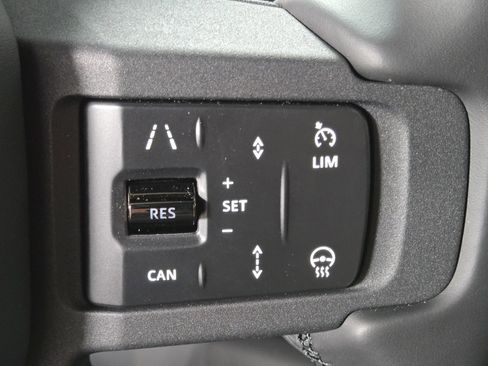 New 2026 Land Rover Defender 110 OCTA image 26