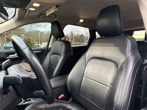 Used 2020 Ford Escape SEL image 9