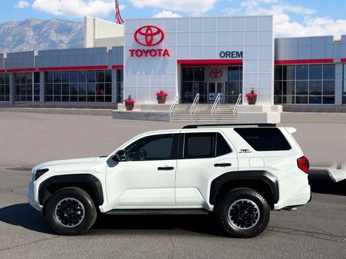 Used 2025 Toyota 4Runner TRD Off-Road Premium w/ Tow Technology Package AWD/4WD image 6