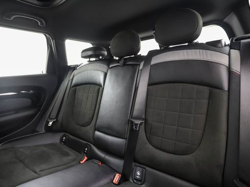 Used 2022 MINI Cooper Clubman John Cooper Works image 23