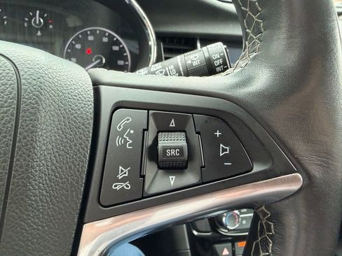 Used 2019 Buick Encore Preferred AWD/4WD image 21