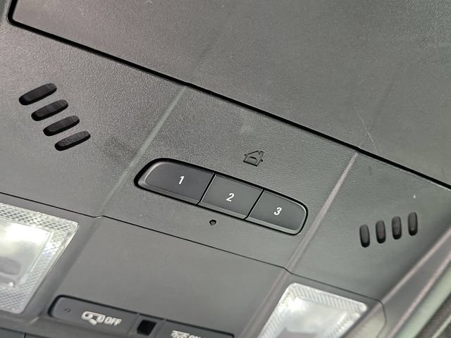 Used 2024 Cadillac XT4 Luxury w/ Cold Weather Package FWD image 28