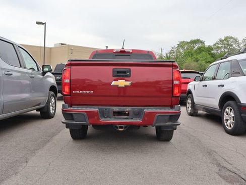 Used 2019 Chevrolet Colorado Z71 AWD/4WD image 4