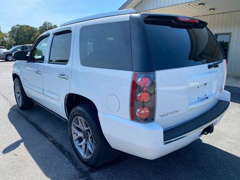 Used 2008 GMC Yukon Denali AWD/4WD image 3