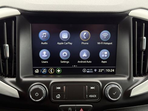 Used 2024 GMC Terrain SLT image 27