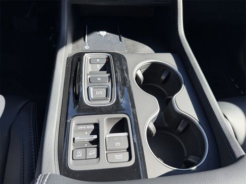 New 2025 Honda Pilot Touring image 44