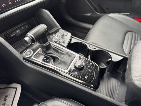 Used 2023 Kia Sportage SX image 23