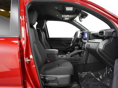 Used 2025 Toyota 4Runner SR5 image 12