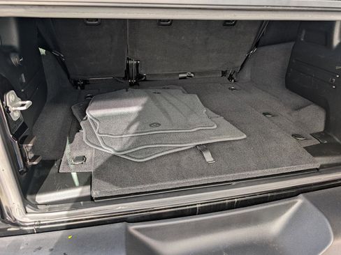 Used 2018 Jeep Wrangler Unlimited Sport S image 12