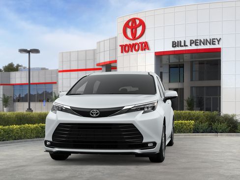 New 2026 Toyota Sienna XLE FWD image 18