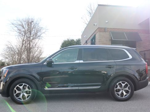 Used 2020 Kia Telluride EX image 10