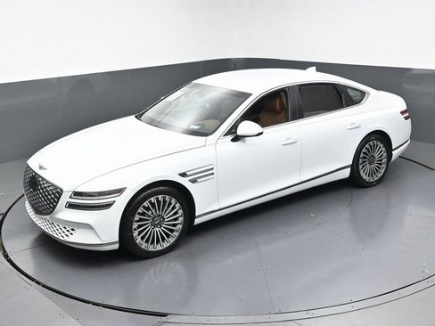 Used 2023 Genesis G80 image 43