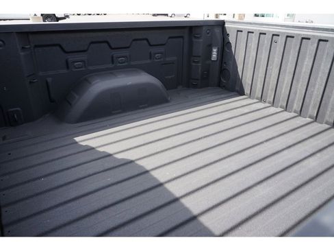 Used 2019 Chevrolet Silverado 1500 LT image 24