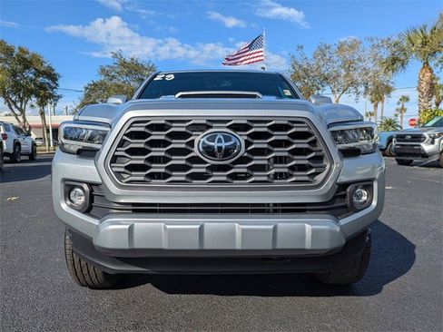Used 2023 Toyota Tacoma TRD Sport image 9
