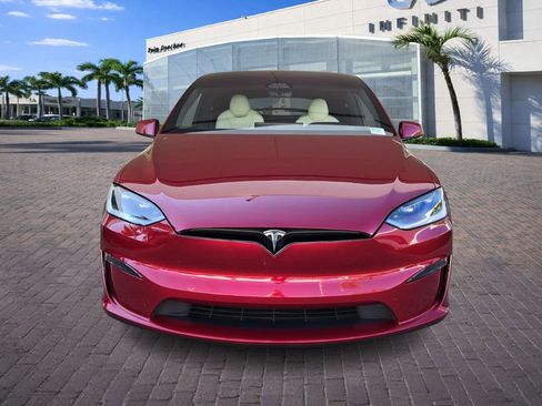Used 2023 Tesla Model X Plaid image 2