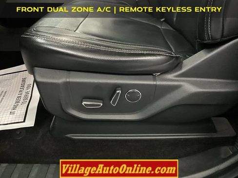 Used 2017 Ford F150 Lariat w/ Equipment Group 502A Luxury AWD/4WD image 15