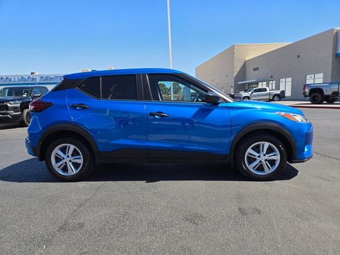 Used 2024 Nissan Kicks S FWD image 7