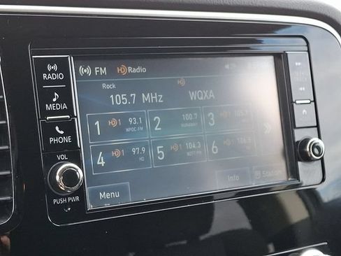 Used 2020 Mitsubishi Outlander ES AWD/4WD image 3