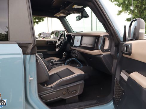 Used 2023 Ford Bronco Wildtrak AWD/4WD image 28