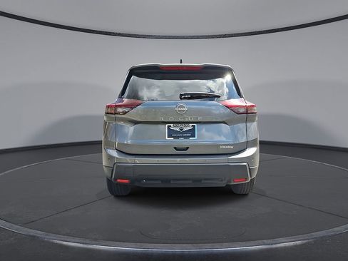 Used 2024 Nissan Rogue S image 22