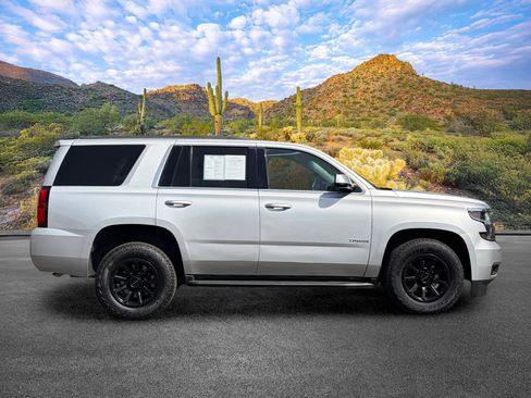 Used 2020 Chevrolet Tahoe LS RWD image 3