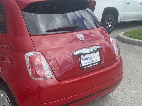 Used 2015 FIAT 500 Pop FWD image 9