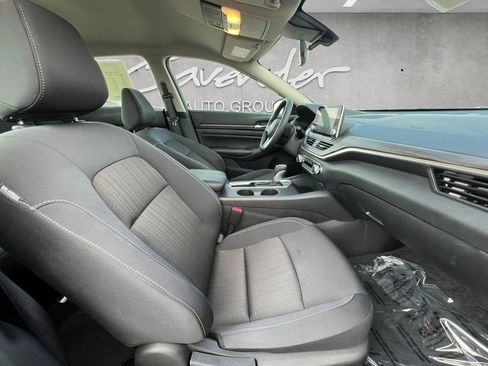 Certified 2025 Nissan Altima 2.5 SV FWD image 24