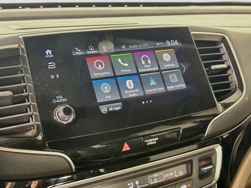 Used 2019 Honda Pilot Touring image 17