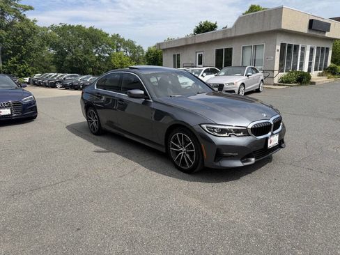 Used 2020 BMW 330i xDrive Sedan w/ Convenience Package AWD/4WD image 2